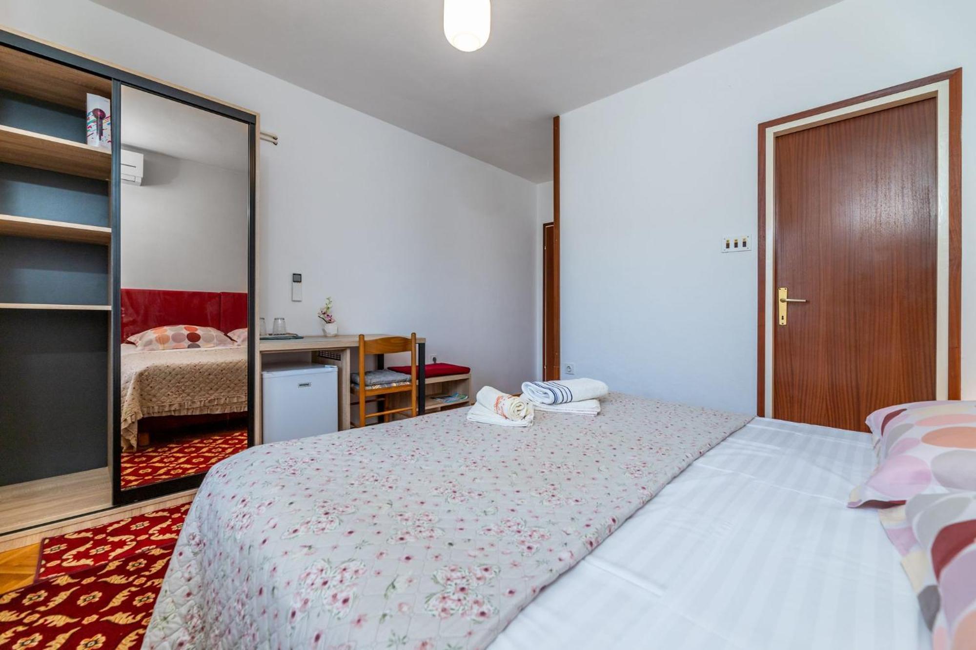 Rooms Sale Marija Baska  Exterior photo